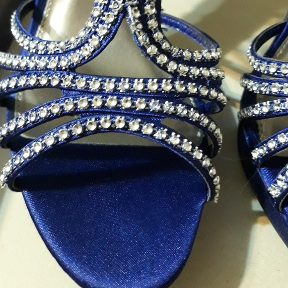 I'm  selling on behalf of my friend - Picture 8 of 8